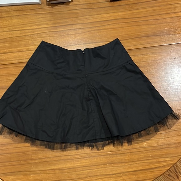 Skull and Crossbones Pleated Miniskirt, lace ruffle, punk rock goth size 8 H&M - Picture 5 of 10